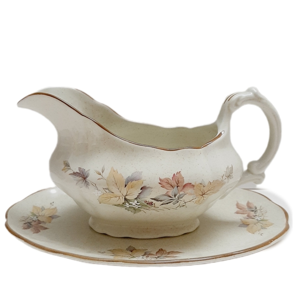 🍒 1985 England ROYAL DOULTON Devon Gravy Boat w/ Platter Lambethware Vtg Retro